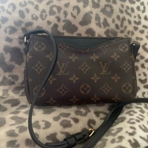 LOUIS VUITTON PALLAS CROSSBODY